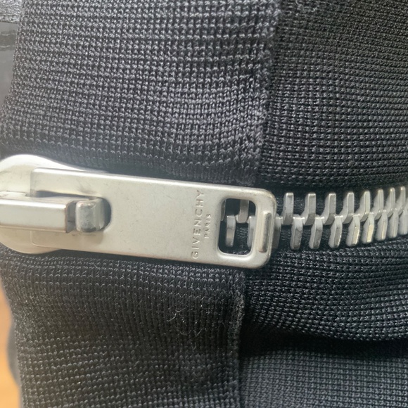 Authentic GIVENCHY Punto Milano Black Leggings with silver zipper at the side - Picture 6 of 9